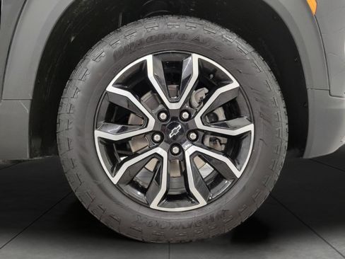 Certified 2025 Chevrolet TrailBlazer ACTIV w/ Convenience Package image 3