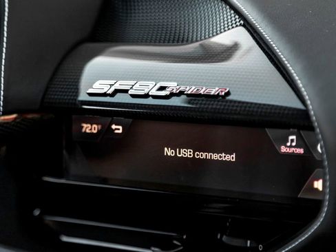 Used 2024 Ferrari SF90 Spider AWD/4WD image 32