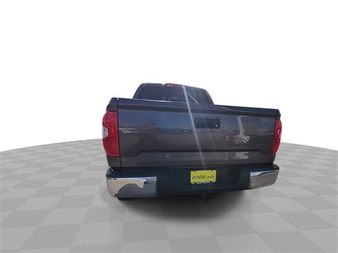 Used 2016 Toyota Tundra SR5 image 7