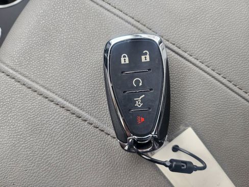 Used 2018 Chevrolet Traverse LT w/ LPO, Floor Liner Package image 56