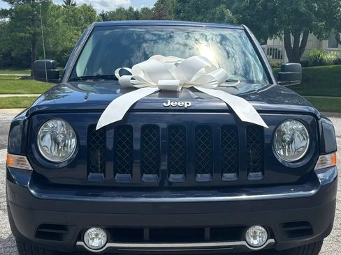 Used 2016 Jeep Patriot High Altitude FWD image 2
