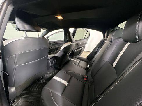 Used 2026 Toyota Camry SE w/ Convenience Package FWD image 13
