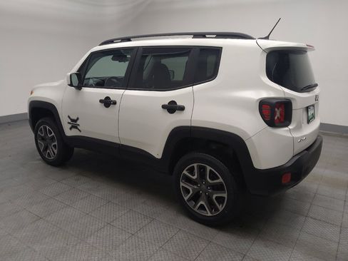 Used 2015 Jeep Renegade Latitude w/ Popular Equipment Group image 3