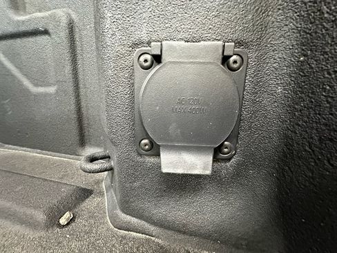 Certified 2025 Chevrolet Silverado 2500 LTZ w/ LTZ Premium Package image 14