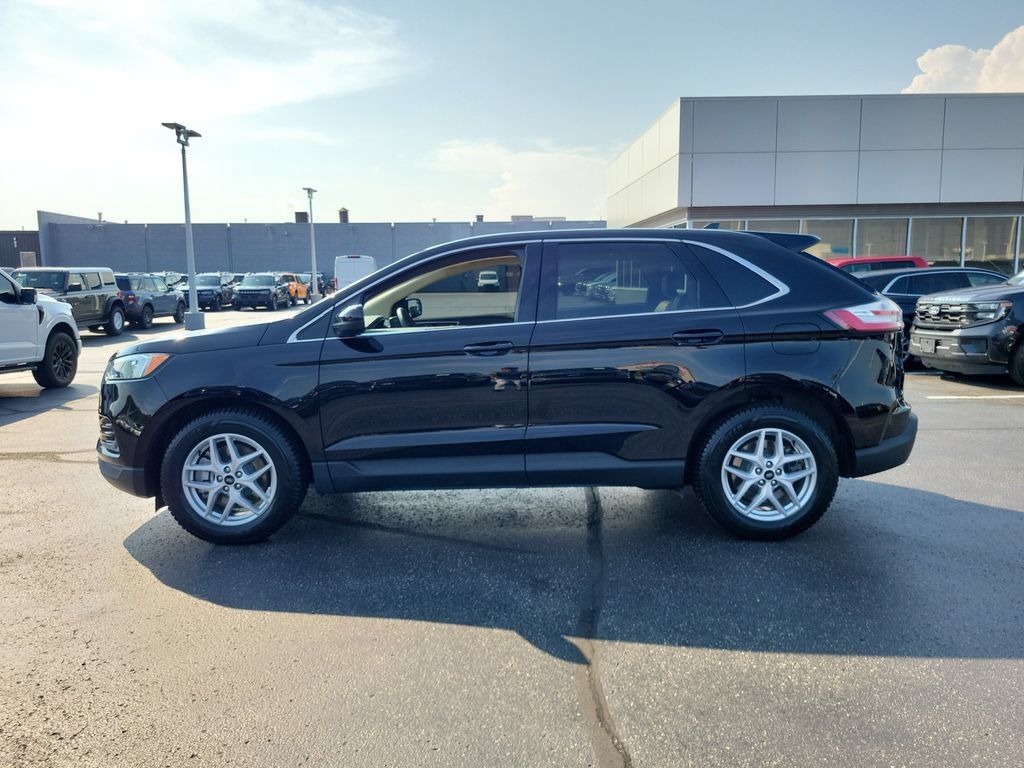 Certified 2024 Ford Edge SEL w/ Convenience Package AWD/4WD image 7