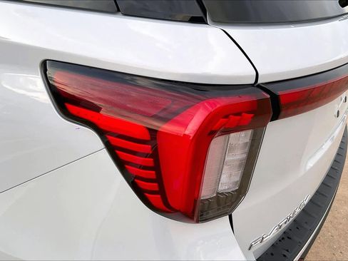 Used 2025 Ford Explorer Platinum w/ LUX Leather Package image 58