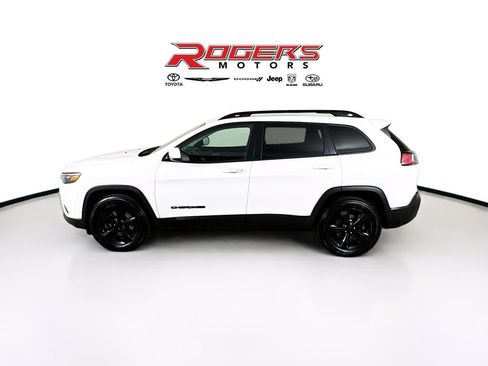 Used 2020 Jeep Cherokee Latitude Plus AWD/4WD image 4