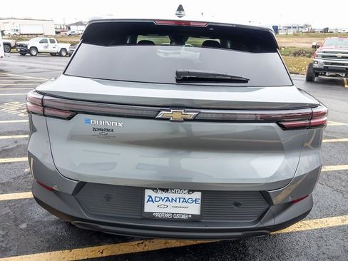 New 2026 Chevrolet Equinox EV LT image 7