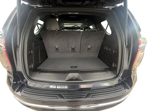 Used 2024 Chevrolet Tahoe LT w/ Luxury Package image 19