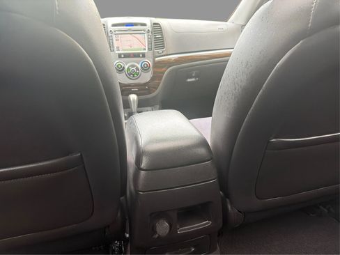 Used 2011 Hyundai Santa Fe SE w/ Premium Pkg 3 FWD image 21
