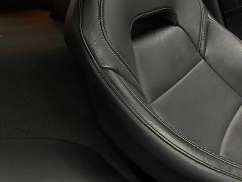 Used 2019 Chevrolet Corvette Stingray Coupe w/ Carbon Flash Badge Package RWD image 14
