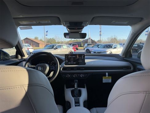 New 2026 Honda HR-V EX-L image 22