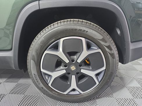 Used 2023 Rivian R1S Adventure AWD/4WD image 10