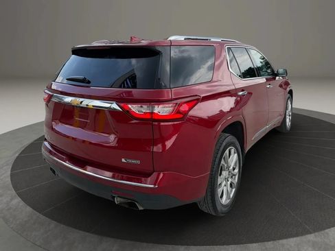 Used 2018 Chevrolet Traverse Premier w/ Driver Confidence II Package FWD image 6
