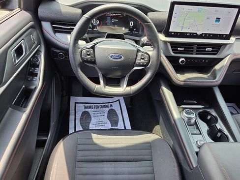 Used 2025 Ford Explorer ST-Line AWD/4WD image 8
