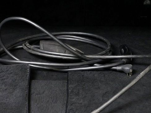 Used 2023 Tesla Model S Standard Range image 28