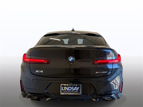 Used 2023 BMW X4 xDrive30i w/ M Sport Package image 11