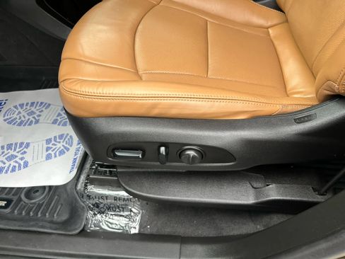Used 2019 Buick Enclave Premium w/ Trailering Package, 5000 lbs. AWD/4WD image 11