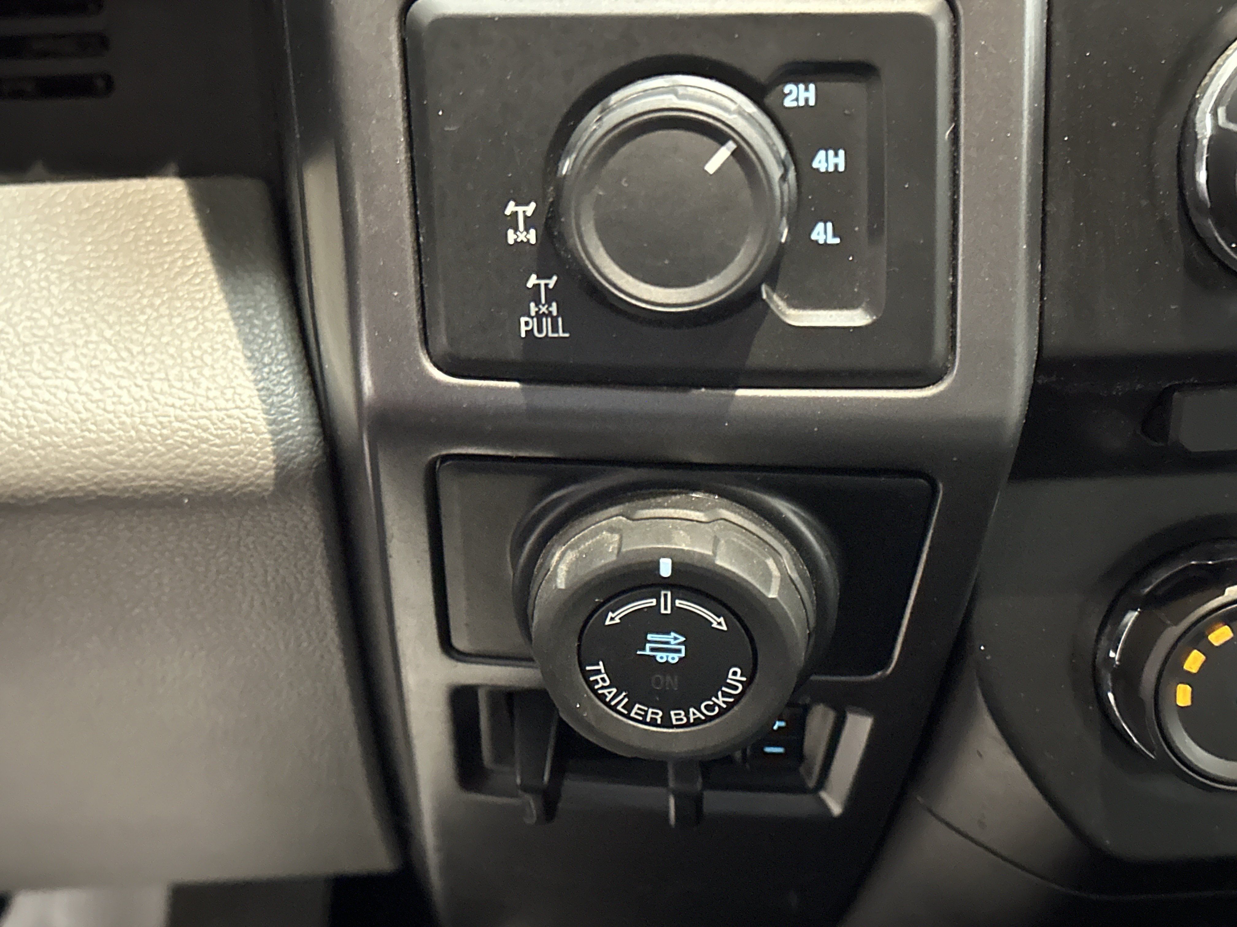 Used 2016 Ford F150 XLT w/ Equipment Group 301A Mid AWD/4WD image 30