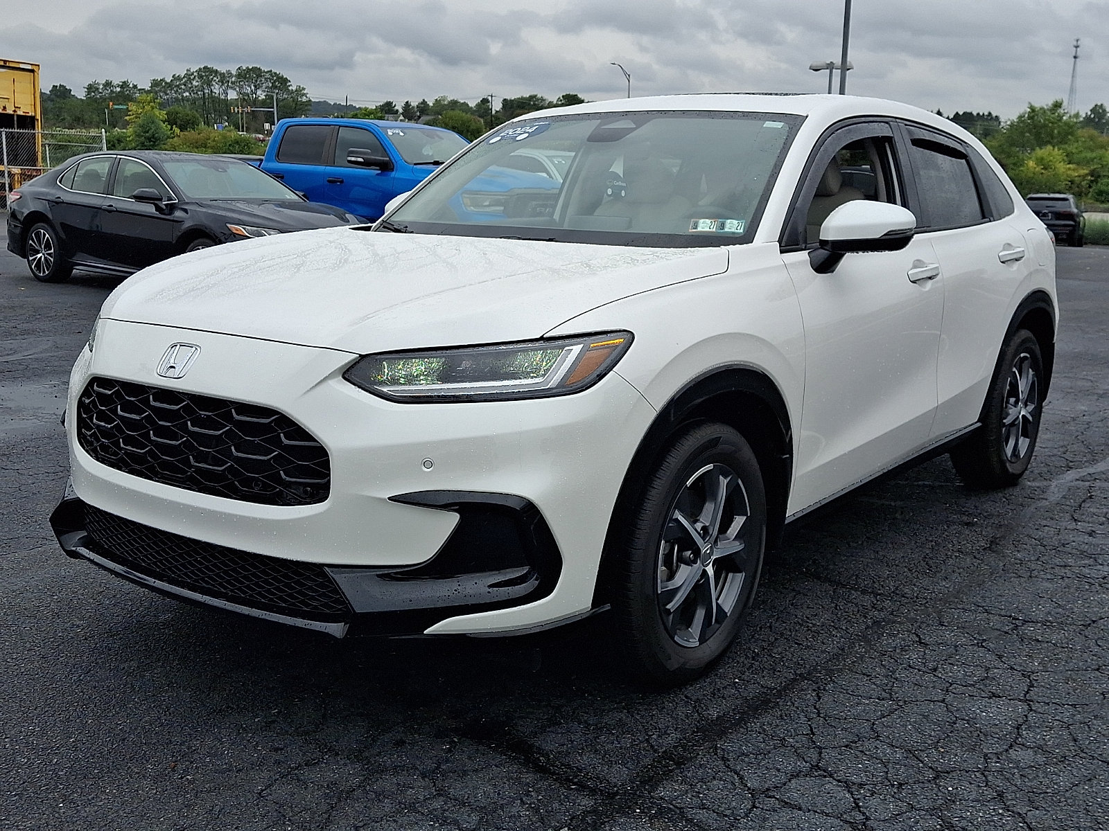 Used 2024 Honda HR-V EX-L image 3