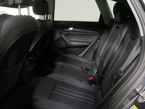 Used 2023 Audi Q5 2.0T Prestige w/ Prestige Package AWD/4WD image 16