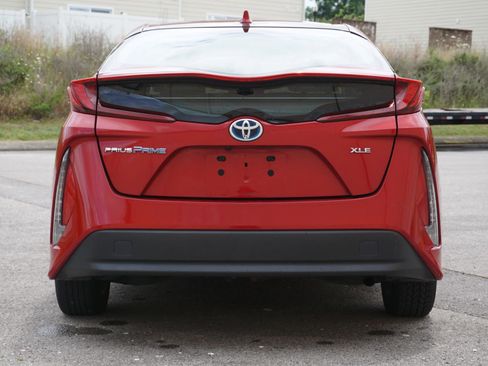 Used 2021 Toyota Prius Prime XLE FWD image 8