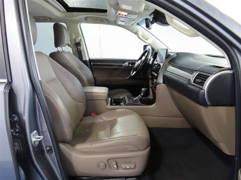 Used 2022 Lexus GX 460 Premium w/ Premium Plus Package AWD/4WD image 26