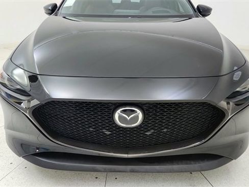 Used 2021 MAZDA MAZDA3 s image 8