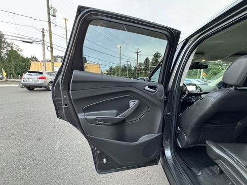 Used 2017 Ford Escape Titanium AWD/4WD image 15