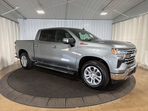 New 2026 Chevrolet Silverado 1500 LTZ w/ LTZ Premium Package AWD/4WD image 11