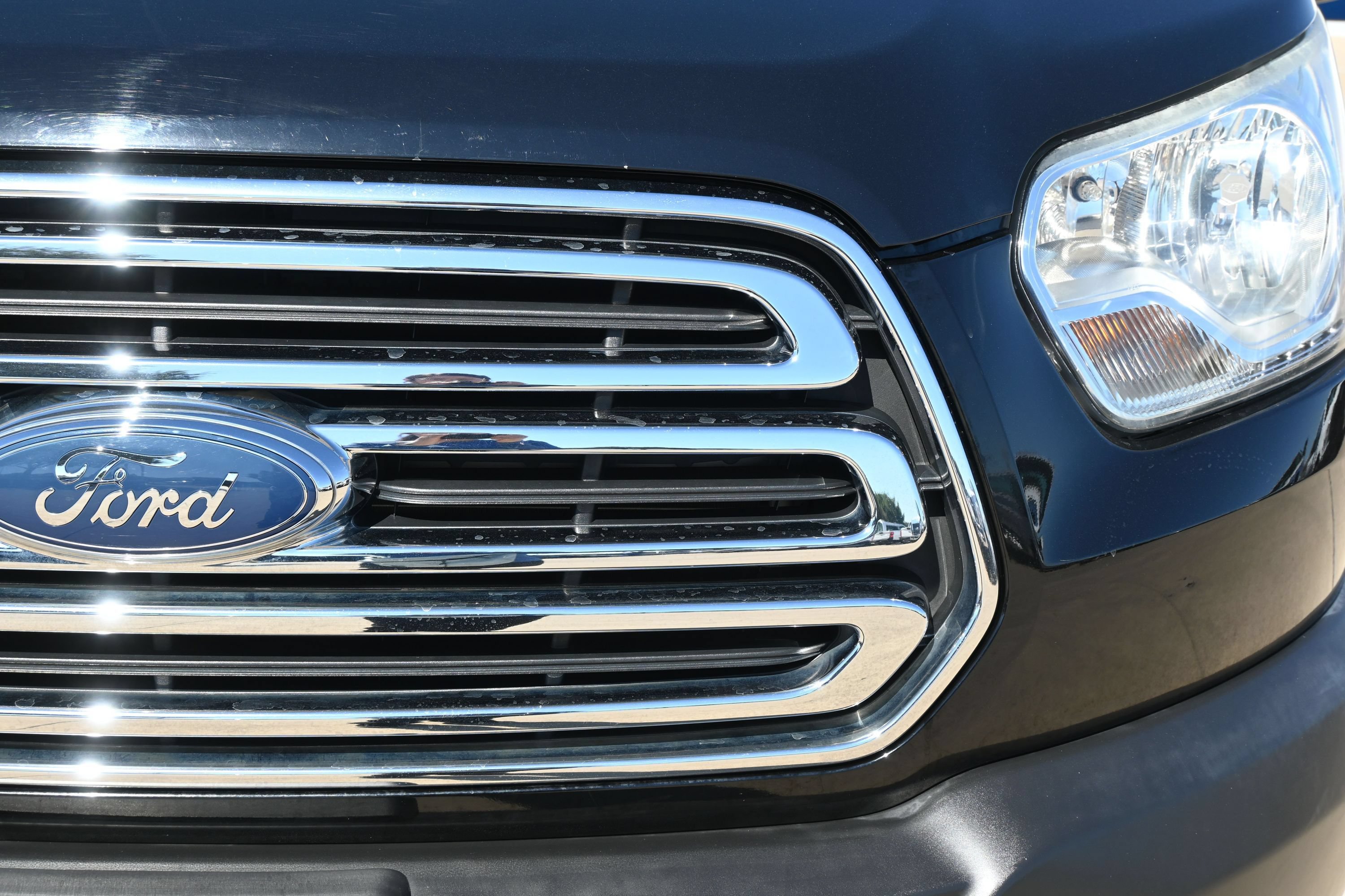 Used 2019 Ford Transit 350 XLT RWD image 14