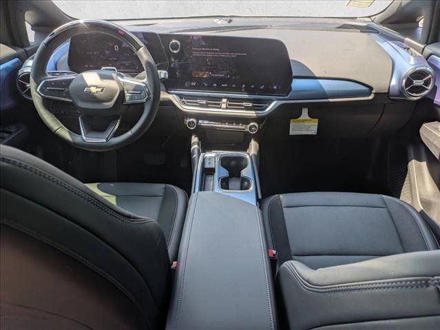 Used 2024 Chevrolet Equinox EV LT w/ Active Safety Package 3 AWD/4WD image 17