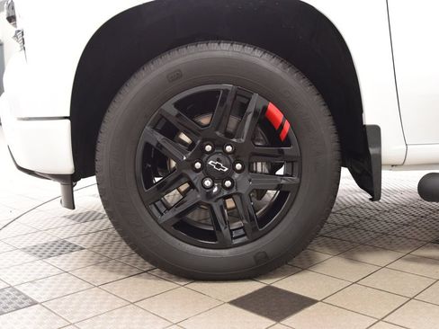 Used 2024 Chevrolet Silverado 1500 RST w/ Redline Edition AWD/4WD image 29