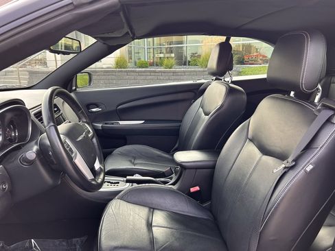 Used 2011 Chrysler 200 Limited FWD image 12
