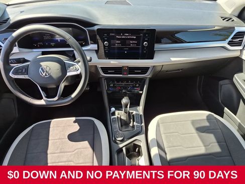 Used 2025 Volkswagen Taos SE AWD/4WD image 26