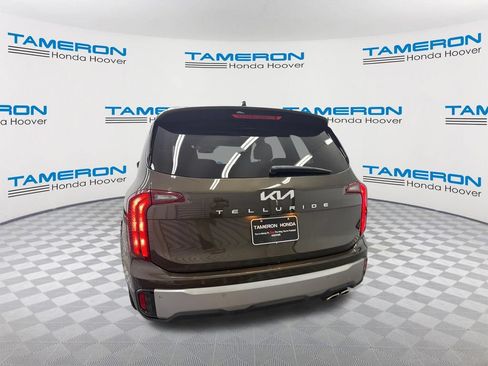 Used 2025 Kia Telluride S FWD image 4