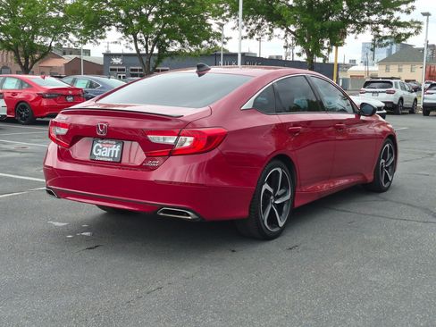 Used 2022 Honda Accord Sport image 3