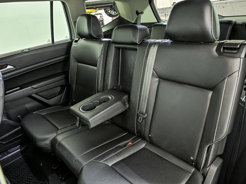 Used 2021 Volkswagen Atlas SE w/ Towing Package AWD/4WD image 14