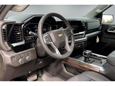 New 2026 Chevrolet Silverado 1500 LT AWD/4WD image 7