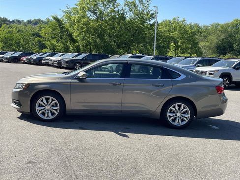 Used 2019 Chevrolet Impala LT w/ LT Convenience Package FWD image 2