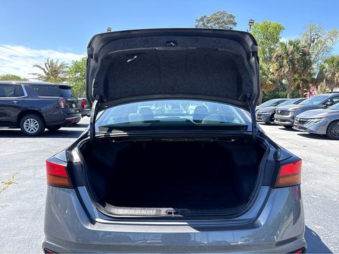 Used 2024 Nissan Altima 2.5 SV FWD image 24