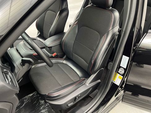 Used 2025 Ford Escape ST-Line AWD/4WD image 9