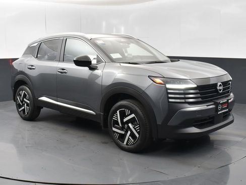 New 2026 Nissan Kicks SV w/ Illumination Package image 1