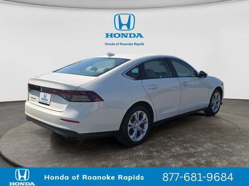 Used 2025 Honda Accord LX image 5