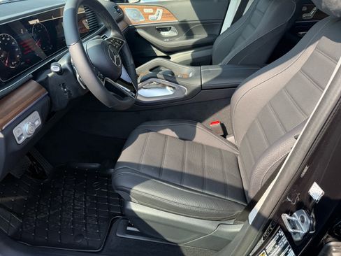 New 2026 Mercedes-Benz GLS 450 4MATIC image 10