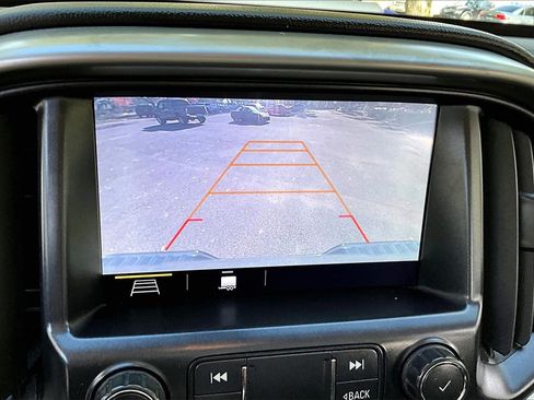 Used 2019 Chevrolet Colorado ZR2 image 13