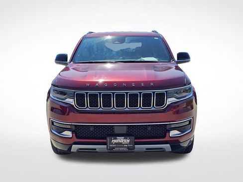 Used 2024 Jeep Wagoneer L Series II w/ Flexible Seating Group AWD/4WD image 2