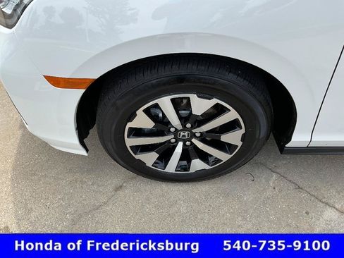 Used 2026 Honda Odyssey EX-L image 9