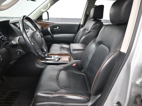 Used 2019 Nissan Armada Platinum w/ Captain's Chairs Package image 10