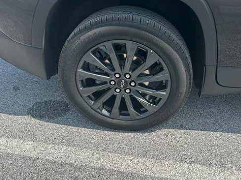 Certified 2023 Chevrolet Traverse RS image 12